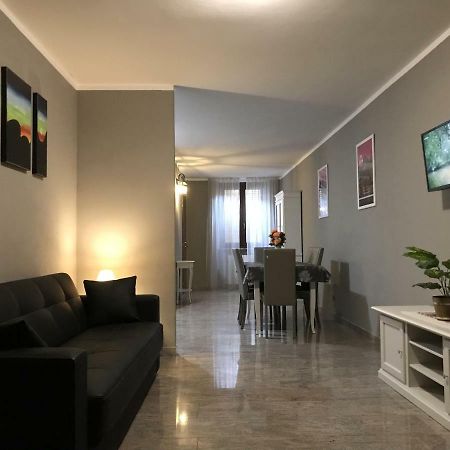 Anfite Apartments Castelletto เปสเคียรา เดล การ์ดา ภายนอก รูปภาพ