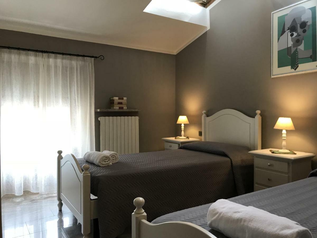 Anfite Apartments Castelletto เปสเคียรา เดล การ์ดา ภายนอก รูปภาพ
